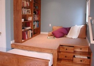 Совмещение гостиной и спальни Подиум. Совмещение гостиной и спальни.